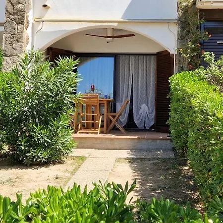 400m De La Plage, Avec Piscine Et Jardin Prive