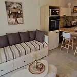 400m De La Plage, Avec Piscine Et Jardin Prive *
